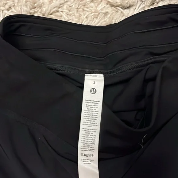 Lululemon lightweight high-rise tennis skirt. Size 2. New with tag. Black.